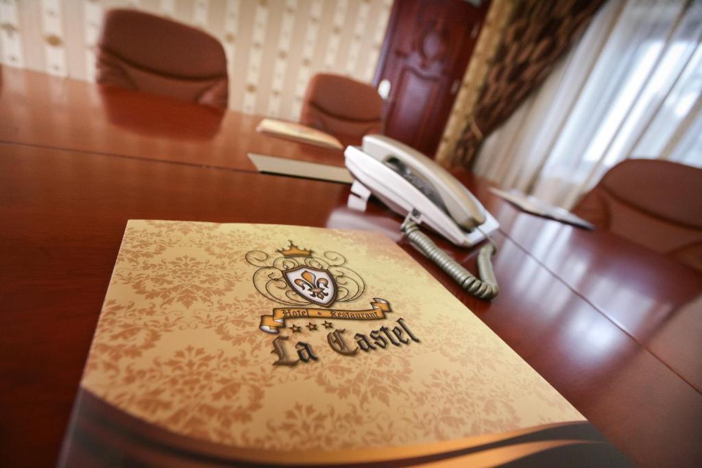 Hotel La Castel Iasi Exterior foto